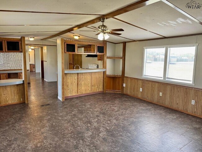 Foto del edificio - 314 W 6th St