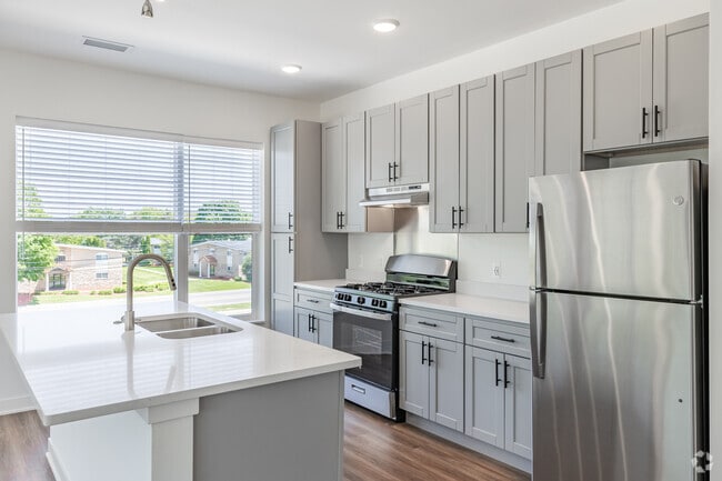 Interior Photo - Haverhill on Clark