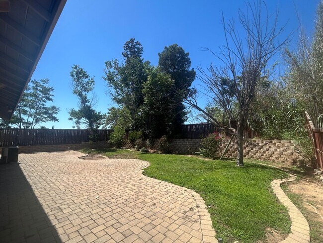Building Photo - ***34400 Glenwood Dr Yucaipa***