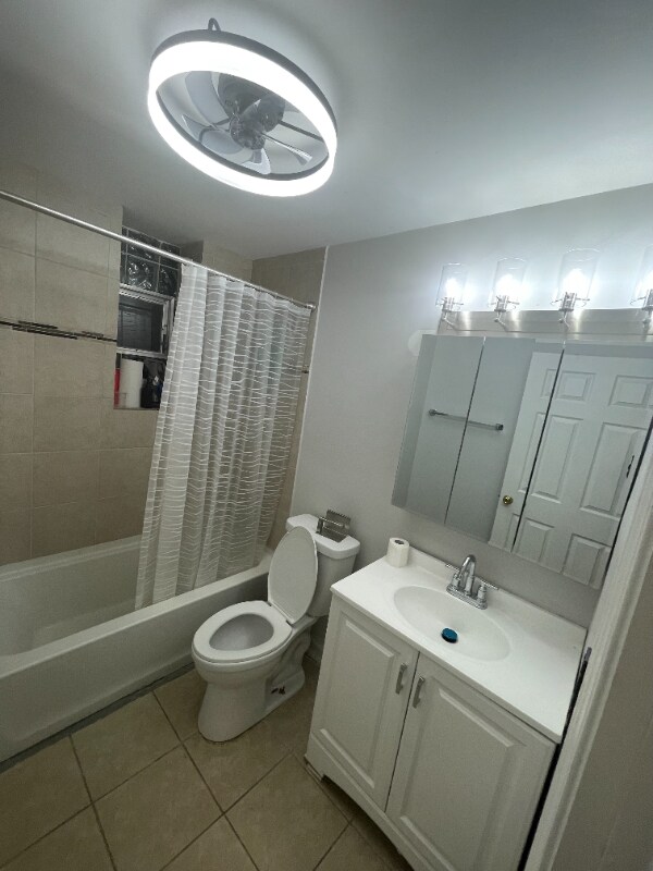 Foto del edificio - 1649 W Garfield Blvd