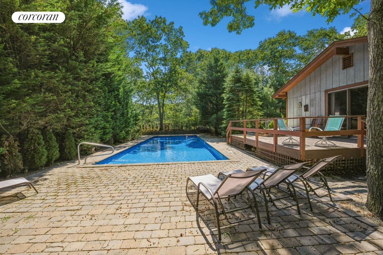 292 Little Fresh Pond Rd, Southampton, NY 11968 House Rental in