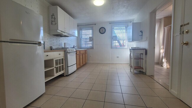 Foto del edificio - 7 Magnolia Ave