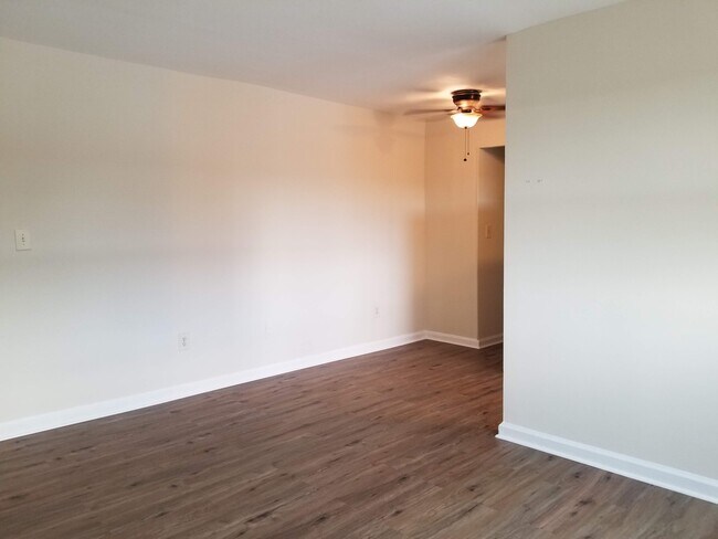 New flooring throughout - 4909 Ayers Pl SE