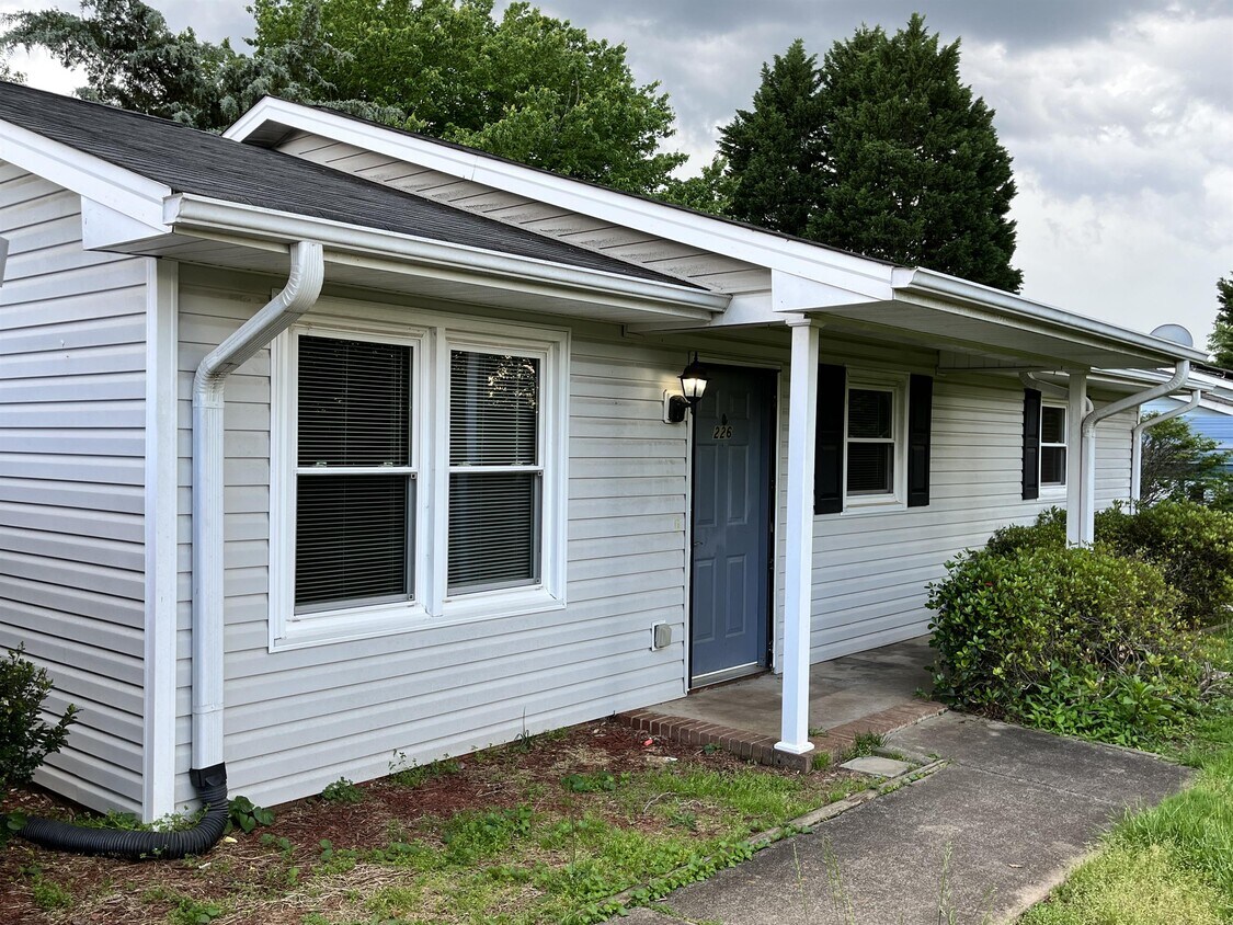 226 Wingo Rd, Wellford, SC 29385 House Rental in Wellford, SC