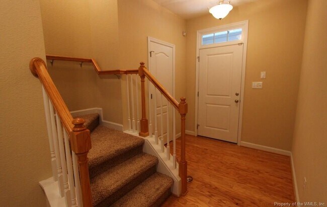 Foto del edificio - 1304 Prosperity Ct