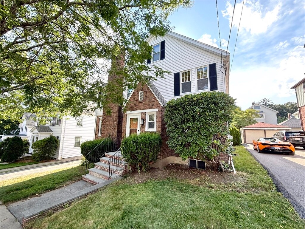 Primary Photo - 150 Robbins Rd