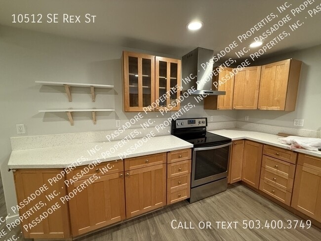 Photo - 10512 SE Rex St House