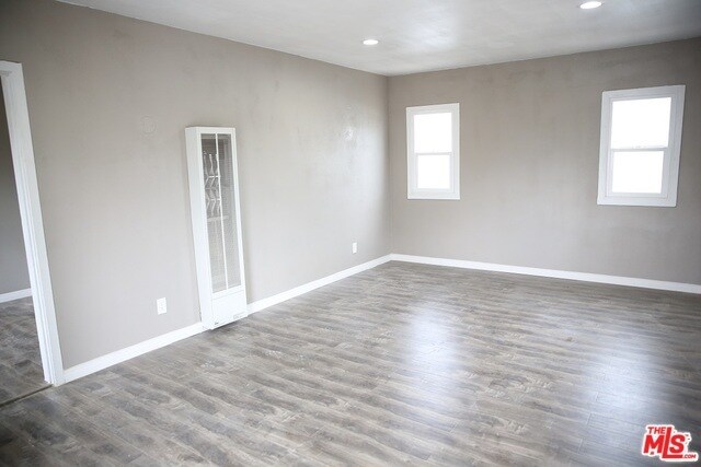 Primary Photo - 1237 W 39th St