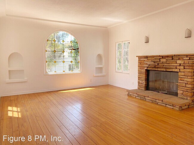 Building Photo - 1602 Angelus Ave