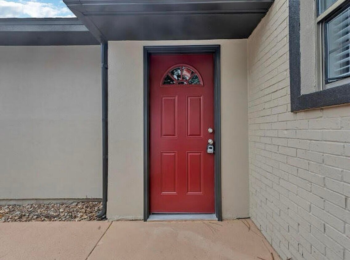 51 6th Ave, Shalimar, FL 32579 Townhome Rentals in Shalimar FL