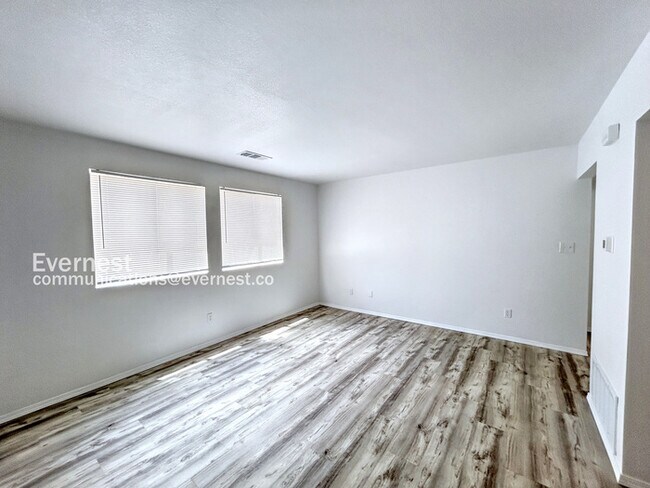 Foto del edificio - 1120 Yuma St
