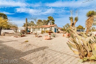 Building Photo - 6315 N Park St