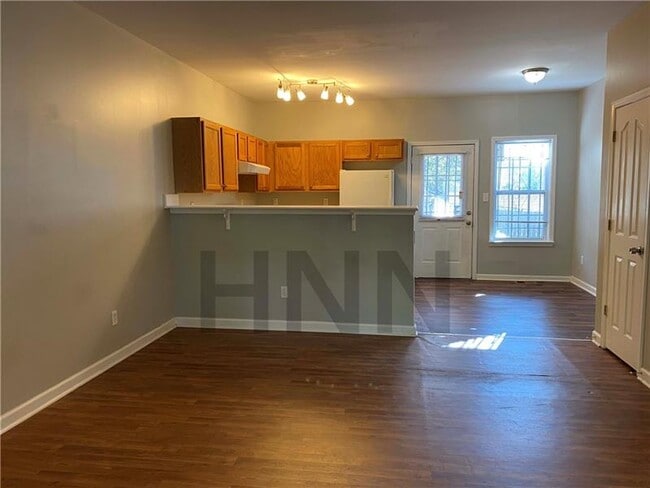 Building Photo - 1426 Eric St SE