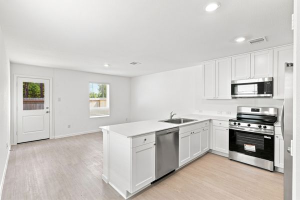 Building Photo - 17123 Saxophone Ln