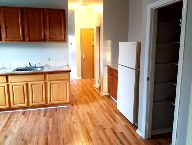 Building Photo - 53 Bostwick Ave