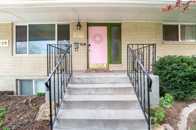 Building Photo - 731 W 700 N