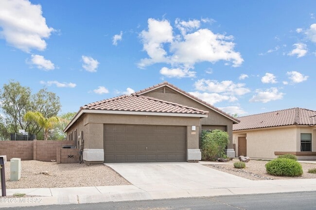 Building Photo - 12708 N Rodeo Land