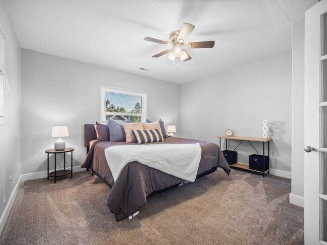 Building Photo - Seventh Heaven