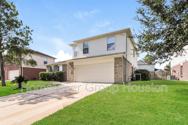 Building Photo - 1914 Honeysuckle Dr