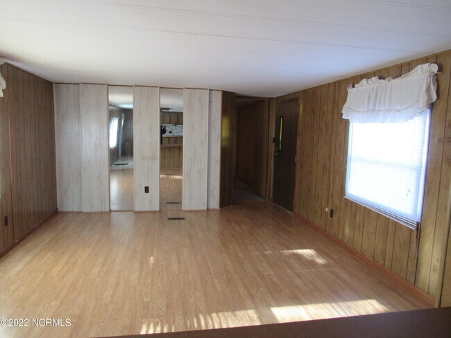 Building Photo - 181 High Hill Rd