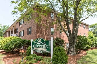 Building Photo - Towne Estates