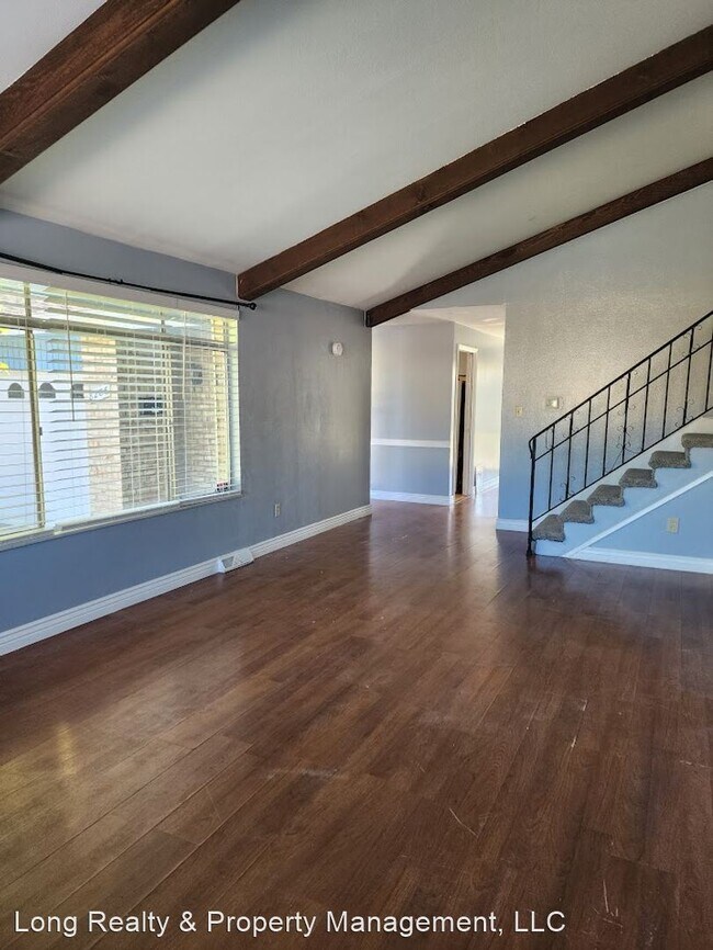 Foto del edificio - 3 br, 2.5 bath House - 8286 E Girard Ave