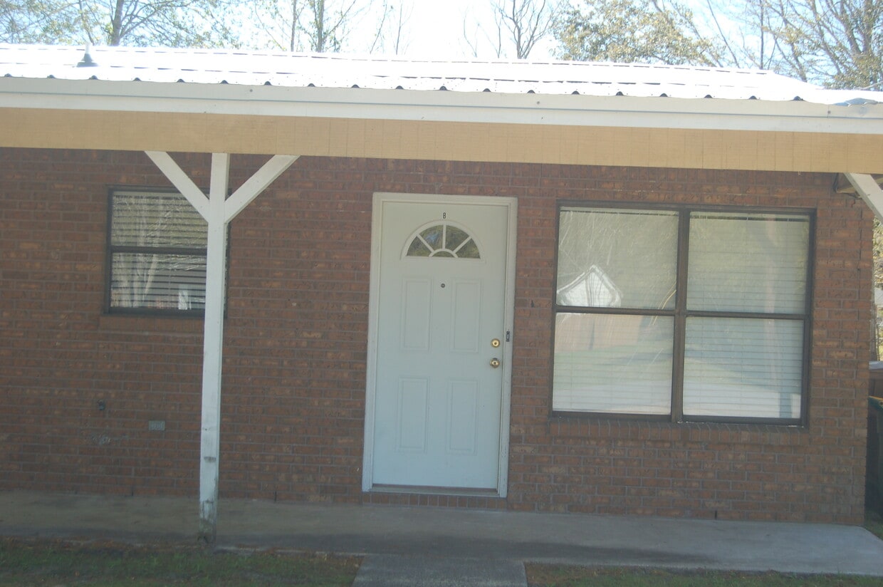 251 Reinike Rd Unit B, Long Beach, MS 39560 Apartments in Long Beach