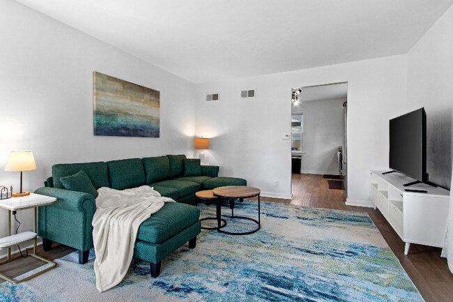 Foto del edificio - 916 Quincy St