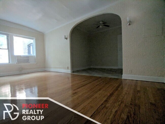 Foto del edificio - 536 W Arlington Pl