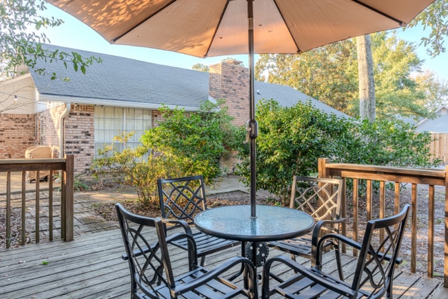 Foto del edificio - 2315 Farrell Cir