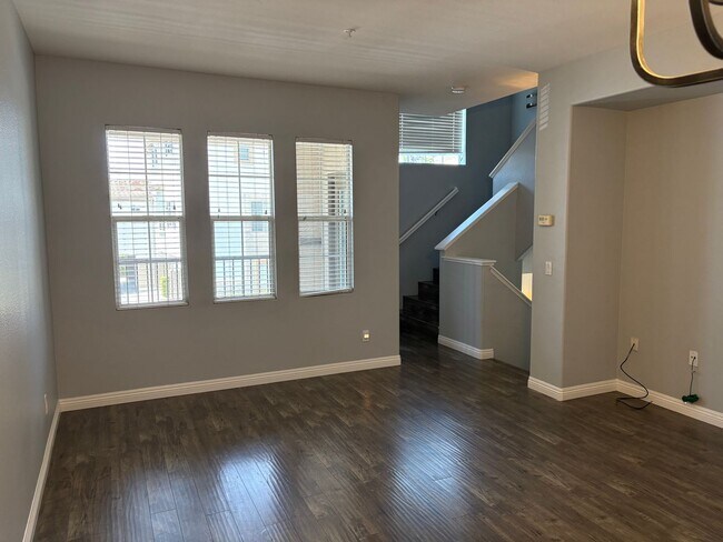Foto del edificio - Beautiful Townhome in the Cascada Communit...