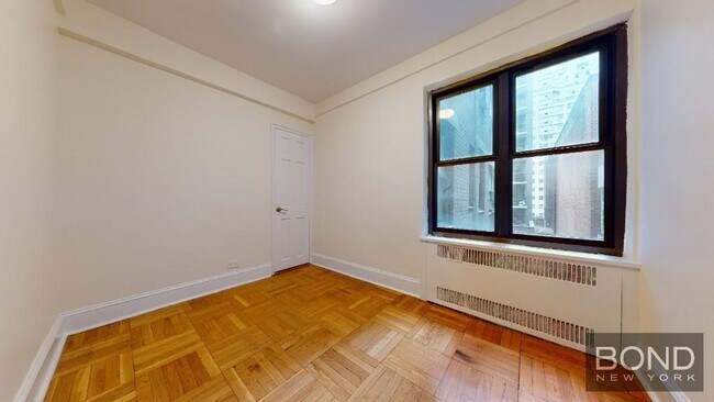 Foto del edificio - 141 E 56th St