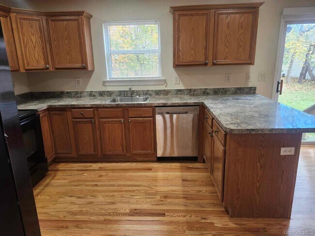 Foto del edificio - 4 Gatz Rd