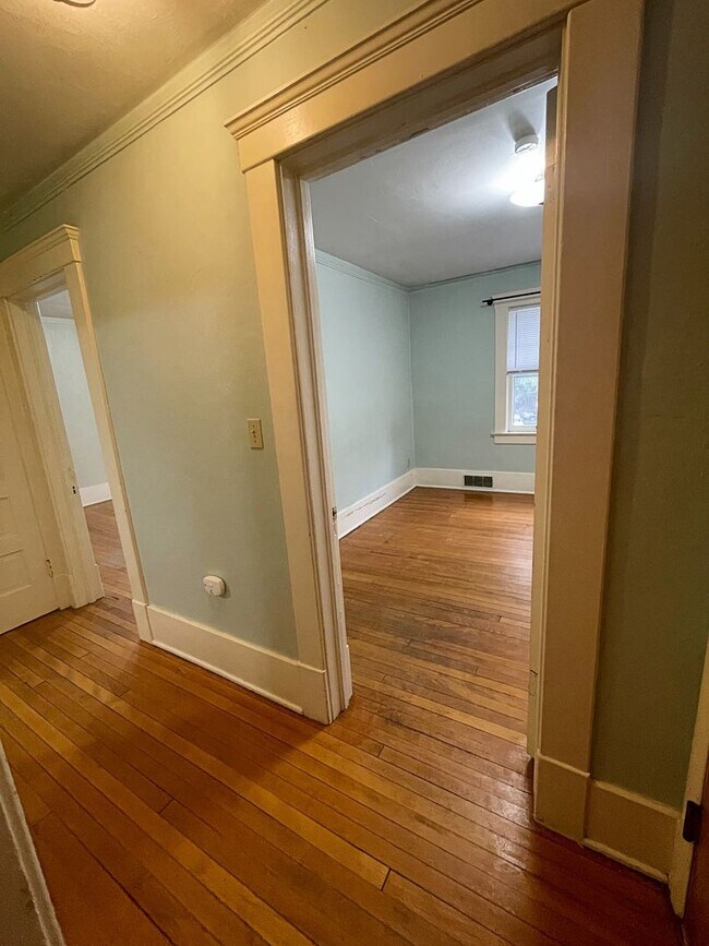 Foto del edificio - 914 Vaughn St