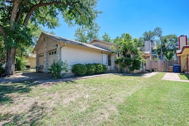 Building Photo - 12408 Deer Falls Dr