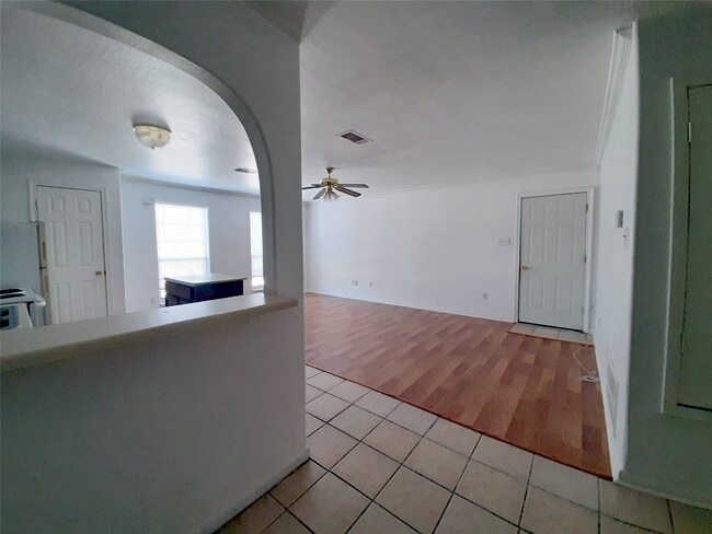 Foto del edificio - 4542 Otterbury Dr