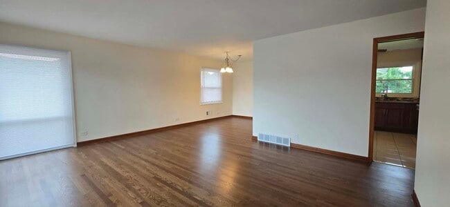 Building Photo - 8607 N Osceola Ave