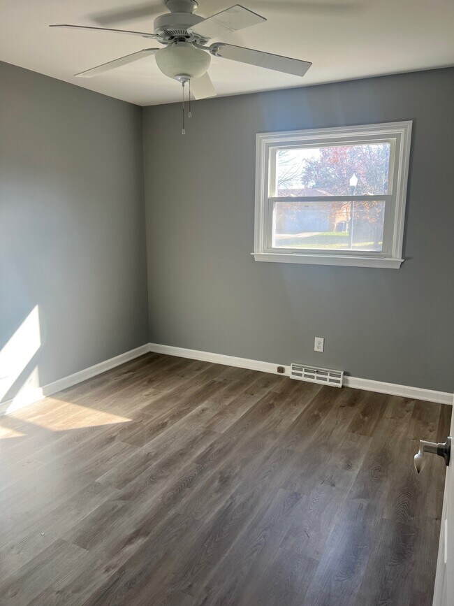 Building Photo - 2536 Sonata Dr