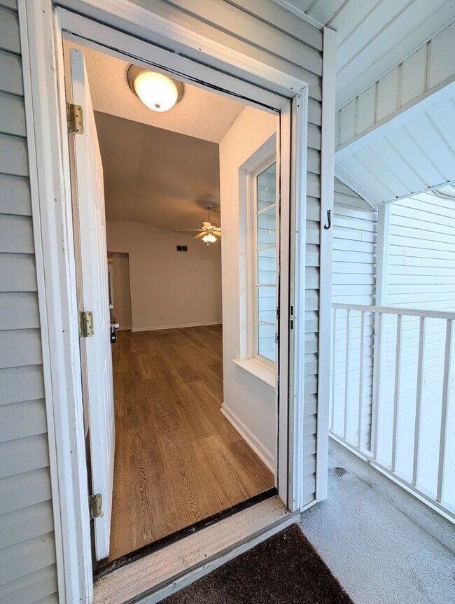 Foto del edificio - 3BR / 2BA Condo for Rent – Southbridge (Water View)