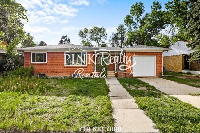 Photo - 2112 Templeton Gap Rd House