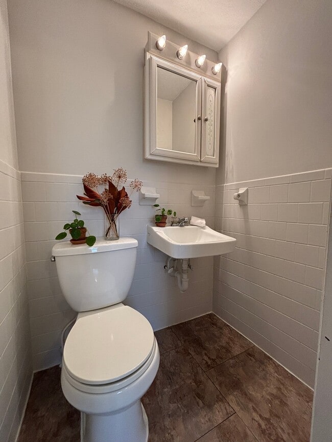 Photo - 33 Atherton Rd Townhome
