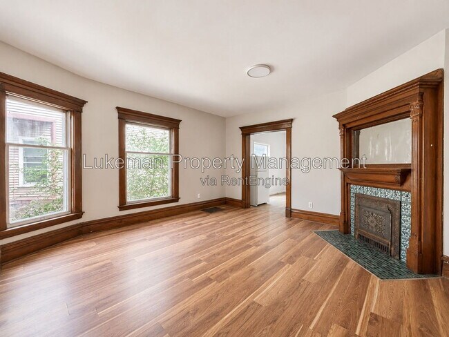 Foto del edificio - 743 Academy St