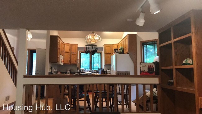 Building Photo - 4 br, 2 bath House - 6840 129th St. W.
