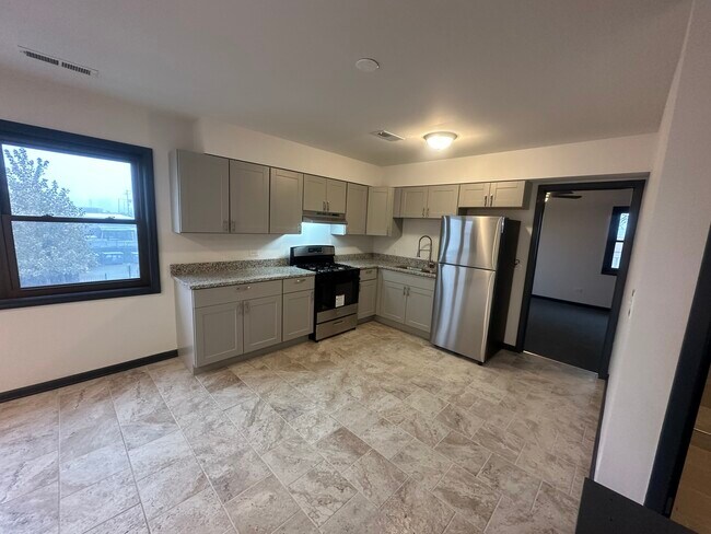 Building Photo - 4460 S Archer Ave
