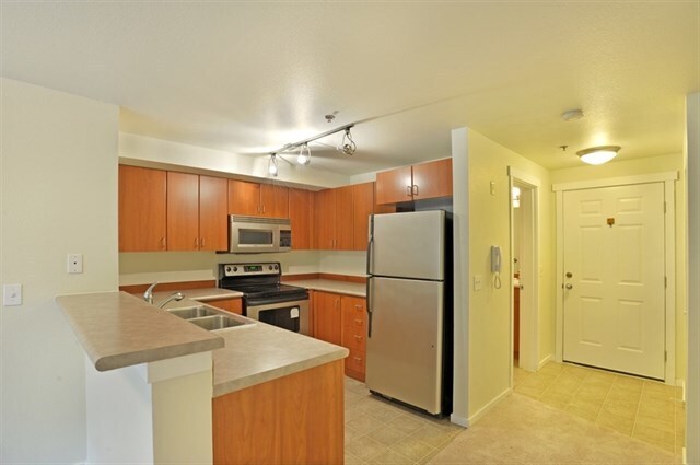 Foto del edificio - 8745 Greenwood Ave N APT 207,