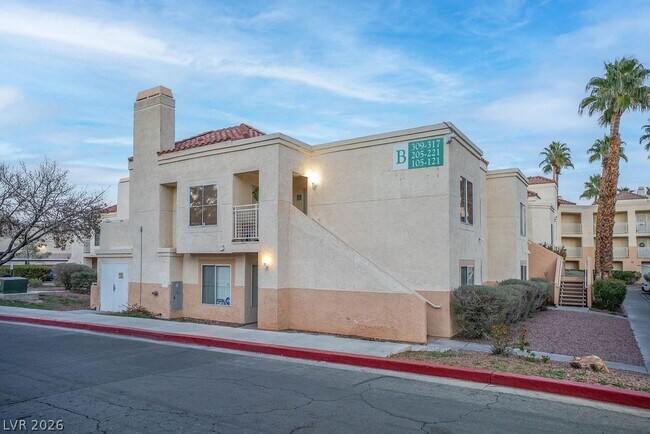 Foto del edificio - 5000 Red Rock St