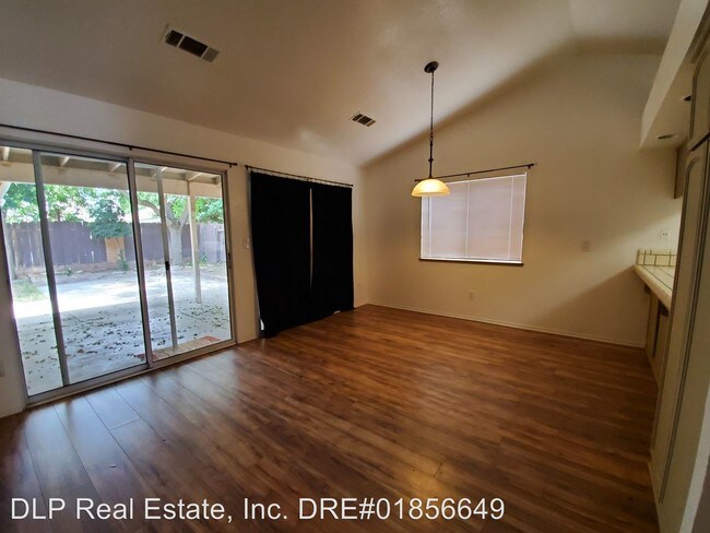 Building Photo - 3 br, 2 bath House - 360 Chestnut