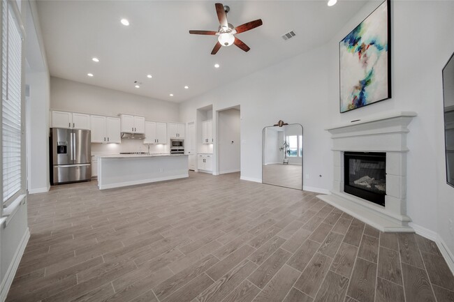 Foto del edificio - 3506 Gannan Lake Ct