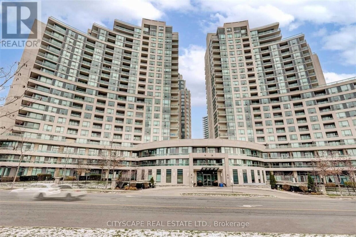 Primary Photo - 503-503 Beecroft Rd