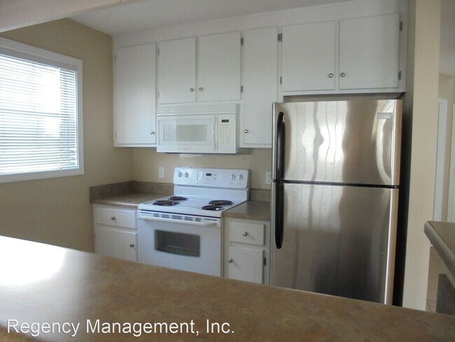 Building Photo - 3 br, 2.5 bath House - 214 Claremont Ave